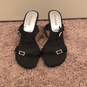 Metaphor black heels